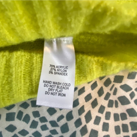 Lulus Cropped Sweater (very soft!) - Picture 5 of 10